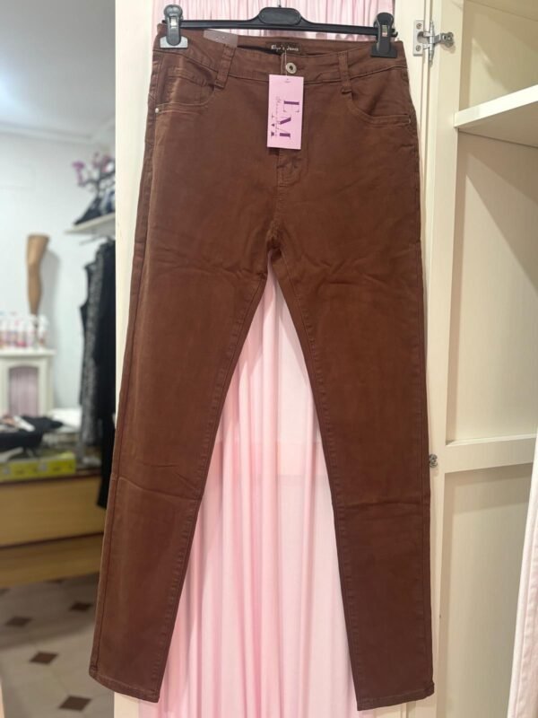 Pantalón vaquero marrón