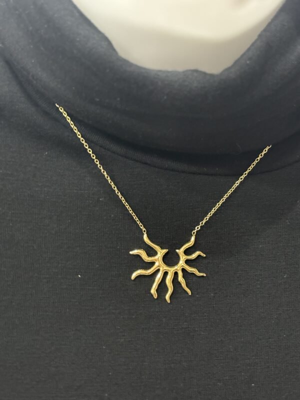 Collar fuego