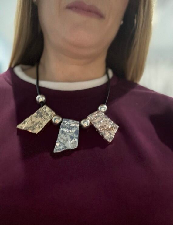 Collar Metales